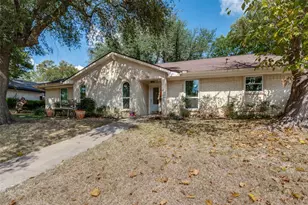 231 Larry Dr, Duncanville, TX 75137 - Photo 1