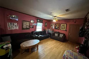 915 Blandin St, Fort Worth, TX 76111 - Photo 6