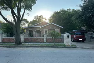 915 Blandin St, Fort Worth, TX 76111 - Photo 1