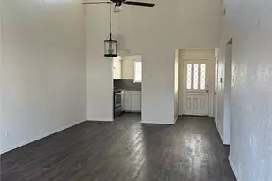 2723 St George Pl, Arlington, TX 76015 - Photo 8