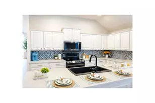 3948 Sunnygate Dr, Fort Worth, TX 76262 - Photo 2