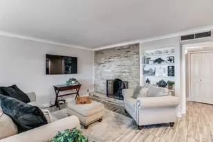 5908 Sandhurst Ln, Dallas, TX 75206 - Photo 4