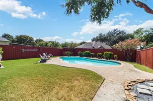 1920 Avignon Ct, Carrollton, TX 75007 - Photo 24
