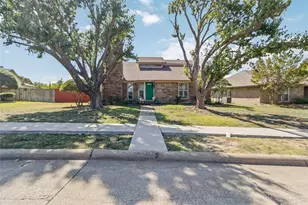 1920 Avignon Ct, Carrollton, TX 75007 - Photo 1