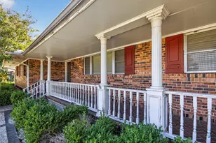 6606 Royal Ln, Dallas, TX 75230 - Photo 2