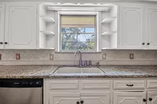 6606 Royal Ln, Dallas, TX 75230 - Photo 10