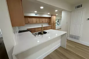 821 Sylvan Dr, Fort Worth, TX 76120 - Photo 4