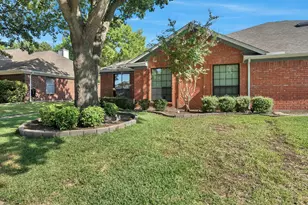 1708 Quail Run Dr, Garland, TX 75040 - Photo 2