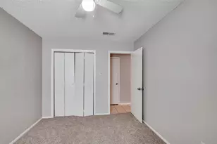 6101 Kelly Elliott Rd, Arlington, TX 76001 - Photo 18