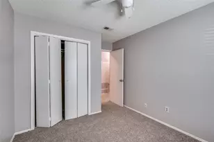 6101 Kelly Elliott Rd, Arlington, TX 76001 - Photo 16