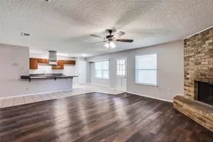 6101 Kelly Elliott Rd, Arlington, TX 76001 - Photo 4