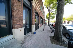 725 W Magnolia Ave, Fort Worth, TX 76104 - Photo 2