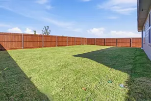 834 Tiger Lily Wy, Pilot Point, TX 76258 - Photo 4