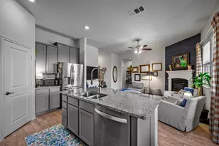 3250 Hunters Gln Dr, Aubrey, TX 76227 - Photo 16