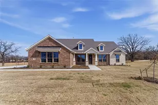 148 Oak Grv Wy, Springtown, TX 76082 - Photo 2