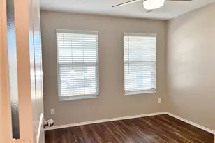 1103 Wildflower St, Ennis, TX 75119 - Photo 10