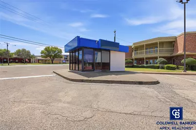 1500 W Henderson Street, Cleburne, TX 76033 - Photo 1