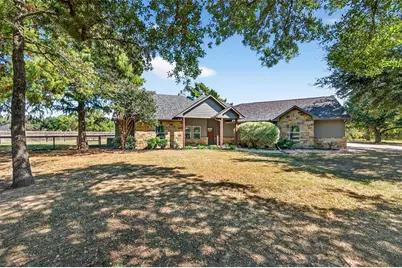 357 Pear Tree Lane, Collinsville, TX 76233 - Photo 8