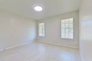 502 Norwood Circle W, Arlington, TX 76013 - Photo 10