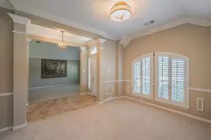 2709 Cobblestone Dr, Grapevine, TX 76051 - Photo 4