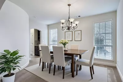 616 Warwick Boulevard, Lewisville, TX 75056 - Photo 8