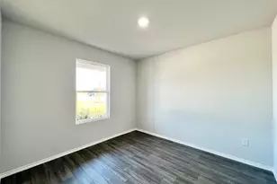 509 Sycamore Cove, Granbury, TX 76048 - Photo 4