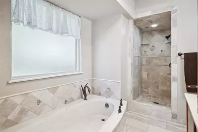 2826 Club Meadow Drive, Garland, TX 75043 - Photo 14