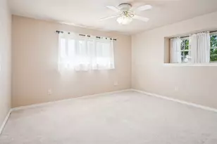 2826 Club Meadow Dr, Garland, TX 75043 - Photo 10