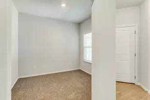 8524 Big Apple Dr, Fort Worth, TX 76179 - Photo 2