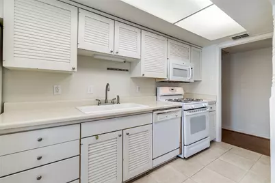 5833 Copperwood Lane #1131, Dallas, TX 75248 - Photo 14