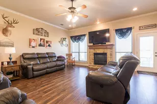 7301 Granville Dr, Mansfield, TX 76063 - Photo 6