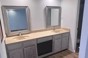 1321 Fairway Dr, Graham, TX 76450 - Photo 12