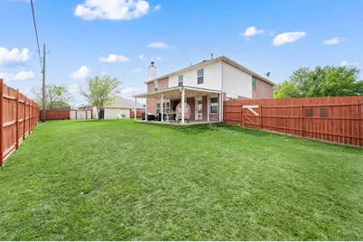 1040 Canyon Drive, Justin, TX 76247 - Photo 34