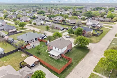 1040 Canyon Drive, Justin, TX 76247 - Photo 6