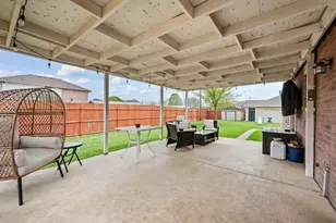 1040 Canyon Dr, Justin, TX 76247 - Photo 8