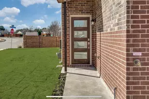 5661 Woodlands Dr, The Colony, TX 75056 - Photo 1