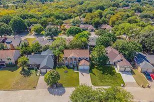 2321 Warwick Ave, Grand Prairie, TX 75052 - Photo 28