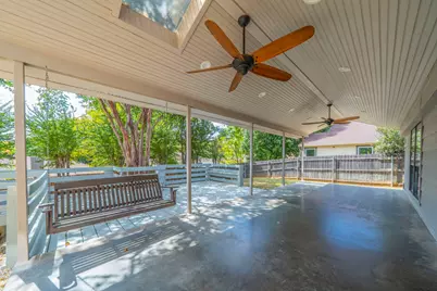2321 Warwick Avenue, Grand Prairie, TX 75052 - Photo 4