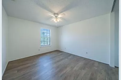 2321 Warwick Avenue, Grand Prairie, TX 75052 - Photo 16