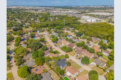 2321 Warwick Avenue, Grand Prairie, TX 75052 - Photo 30