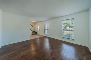 2321 Warwick Ave, Grand Prairie, TX 75052 - Photo 4