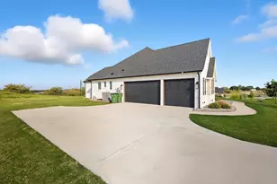 459 Red Bird Dr, Springtown, TX 76082 - Photo 36