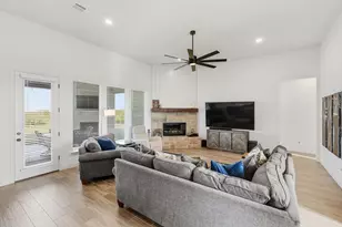 459 Red Bird Dr, Springtown, TX 76082 - Photo 6