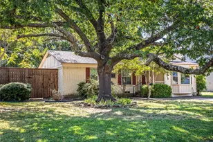 435 Hanbee St, Richardson, TX 75080 - Photo 2