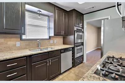 911 Fairway Road, Woodway, TX 76712 - Photo 10