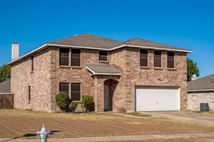 1200 McMillan Dr, Cedar Hill, TX 75104 - Photo 2
