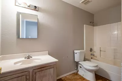 1200 McMillan Drive, Cedar Hill, TX 75104 - Photo 14