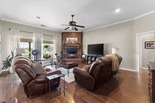 1017 Oak Hollow Ln, Seagoville, TX 75159 - Photo 10