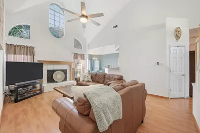 1164 Breezewood Drive, Lewisville, TX 75077 - Photo 6