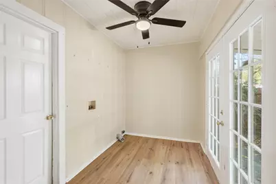 2625 Handley Drive, Fort Worth, TX 76112 - Photo 14